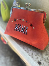 Load image into Gallery viewer, Medium Granny Clutch Bag