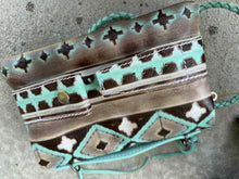 Load image into Gallery viewer, Navajo Buckle Bend & Snap