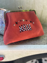 Load image into Gallery viewer, Medium Granny Clutch Bag