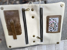 Load image into Gallery viewer, Pendleton Bend & Snap