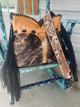Load image into Gallery viewer, Headdress Hollow Dutton