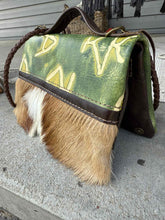 Load image into Gallery viewer, Springbok Bend & Snap