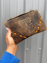 Load image into Gallery viewer, Boot Stitch Bend & Snap