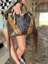 Load image into Gallery viewer, Boot Reurposed Dutton