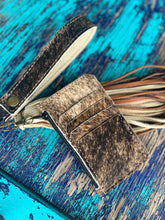 Load image into Gallery viewer, Cardholder Wristlet with ID