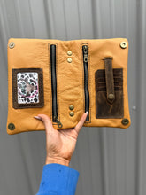 Load image into Gallery viewer, Boot Stitch Bend & Snap