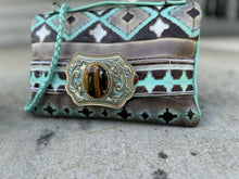 Load image into Gallery viewer, Navajo Buckle Bend & Snap