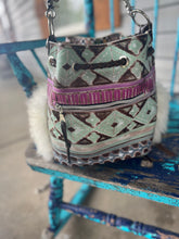 Load image into Gallery viewer, Navajo Icelandic Brumby Bucket