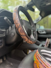 Load image into Gallery viewer, Western Garden Steering Wheel Cover