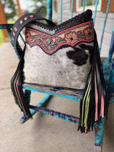 Load image into Gallery viewer, Pink Floral Dutton