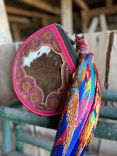 Load image into Gallery viewer, Pink Sunflower Cowhide Jewelry Case