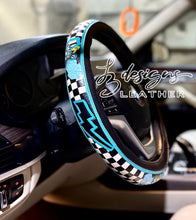 Load image into Gallery viewer, Turq Lighting Bolt Steering Wheel Cover