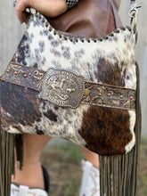 Load image into Gallery viewer, Olive Buckle Bag Regular Juney
