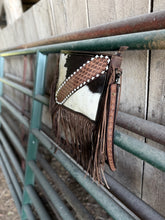 Load image into Gallery viewer, Diamond Trails Crossbody Purse
