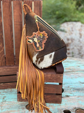 Load image into Gallery viewer, Cow head Sling
