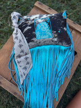 Load image into Gallery viewer, Turquoise Queen Dolly Bandit
