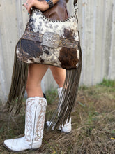 Load image into Gallery viewer, Olive Buckle Bag Regular Juney
