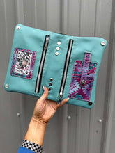 Load image into Gallery viewer, Boot Stitch Bend &amp; Snap
