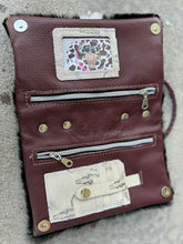 Load image into Gallery viewer, Silver Longhorn buckle Bend &amp; Snap
