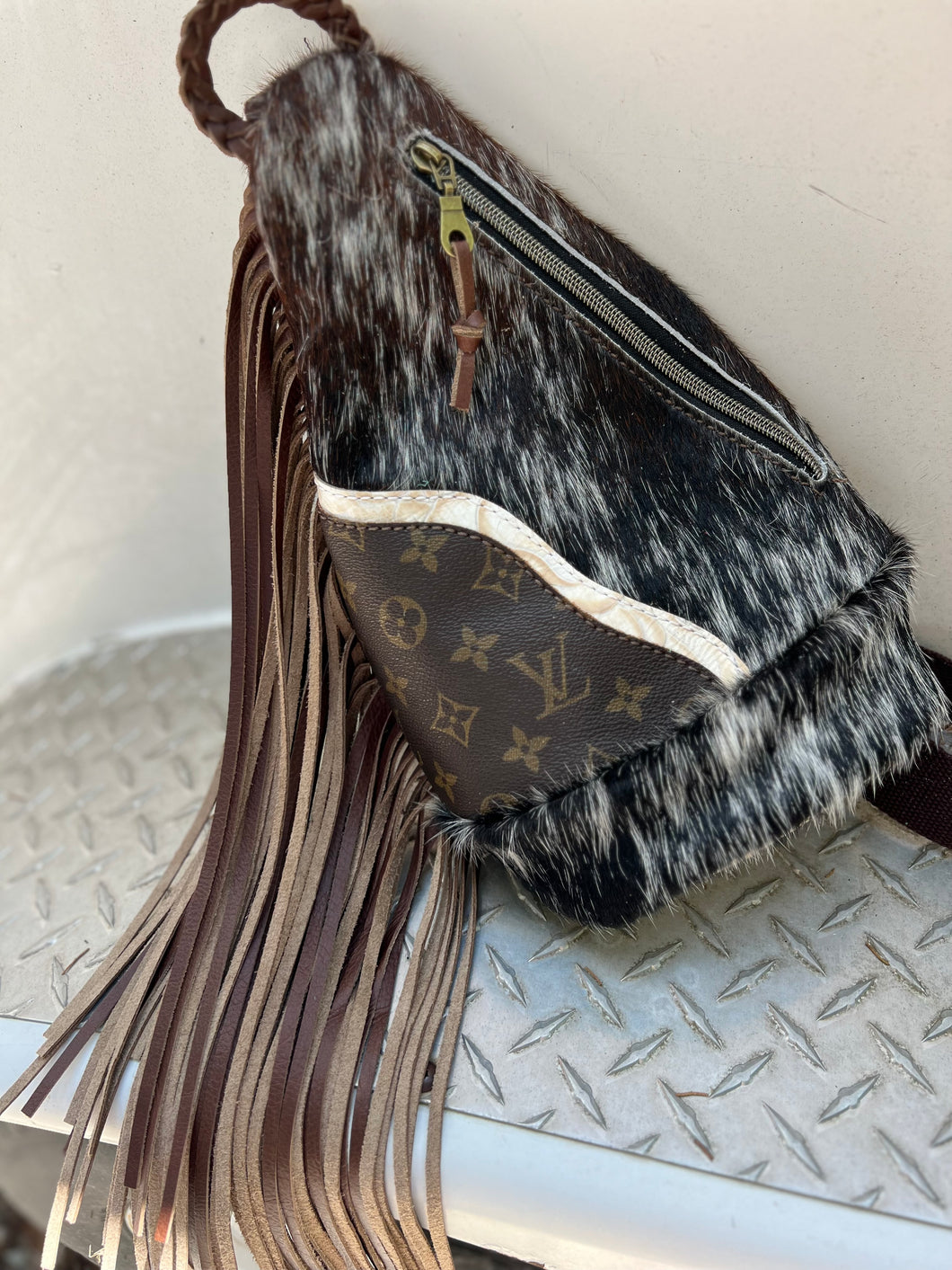 LV and Roses Sling Body Bag