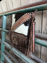 Load image into Gallery viewer, Diamond Trails Crossbody Purse
