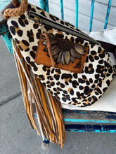 Load image into Gallery viewer, Leopard Sunflower Sling Body
