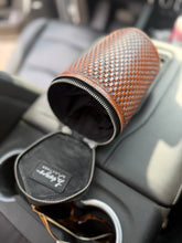 Load image into Gallery viewer, Basketweave Tooled Sunglass Case
