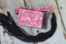Load image into Gallery viewer, Wristlet Cardholder Pink Roses
