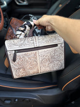Load image into Gallery viewer, Western Elegance Pearl
