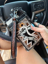 Load image into Gallery viewer, Longhorn Sunflower Clutch
