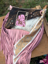 Load image into Gallery viewer, Queen Dolly Bandit
