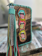 Load image into Gallery viewer, Extra Large Wallet Rocker Mouth
