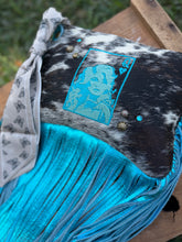 Load image into Gallery viewer, Turquoise Queen Dolly Bandit
