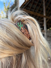 Load image into Gallery viewer, Cactus Medium Claw Clip
