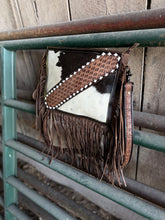 Load image into Gallery viewer, Diamond Trails Crossbody Purse
