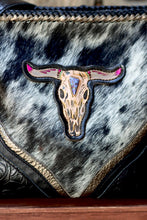 Load image into Gallery viewer, Kindall Dutton Deluxe Longhorn
