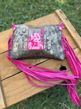 Load image into Gallery viewer, Pink Queen Dolly Bandit
