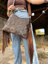 Load image into Gallery viewer, Brown Aztec Kindall
