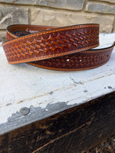 Load image into Gallery viewer, Fine Basketweave Tooled Belt
