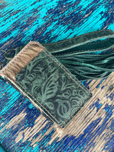 Load image into Gallery viewer, Cardholder Wristlet with ID
