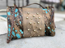 Load image into Gallery viewer, Blue Acid Wash Bend &amp; Snap

