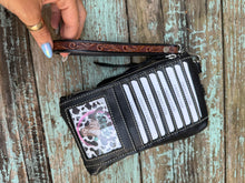 Load image into Gallery viewer, Longhorn Sunflower Clutch
