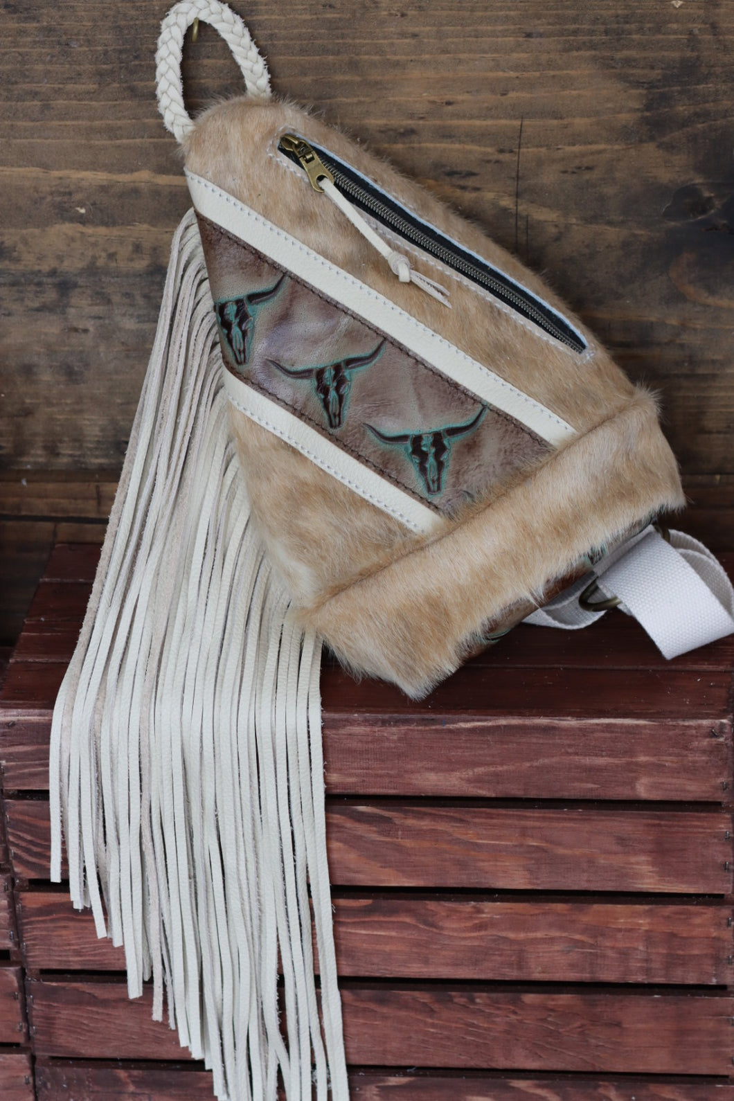 Blonde Mini Longhorn Sling Body Bag