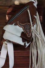 Load image into Gallery viewer, Longhorn Sling Body Bag
