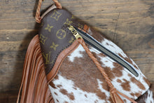 Load image into Gallery viewer, Longhorn LV Sling Body Bag
