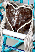 Load image into Gallery viewer, Curly Hair LV Corner Braided Dutton Deluxe
