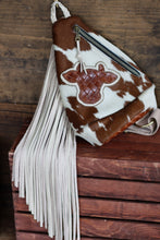 Load image into Gallery viewer, Cow Head Sling Body Bag
