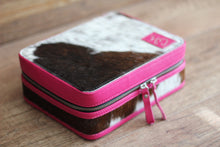 Load image into Gallery viewer, Pink Medium Tri- Jewelry Case
