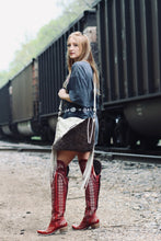 Load image into Gallery viewer, Buffalo and White Navajo Reba
