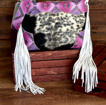 Load image into Gallery viewer, Purple and Magenta Aztec Kindall
